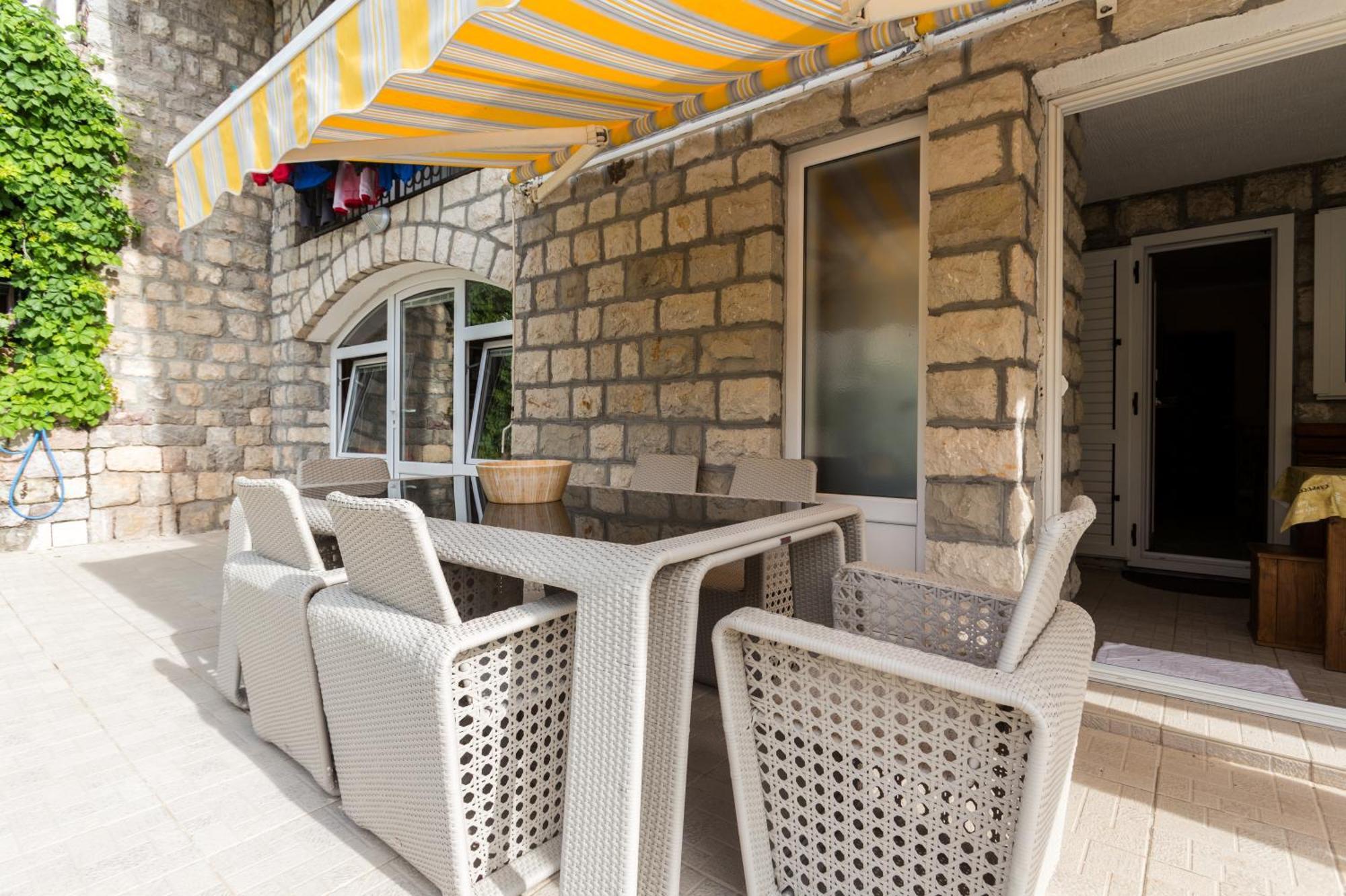 Apartments Varja Sveti Stefan Extérieur photo
