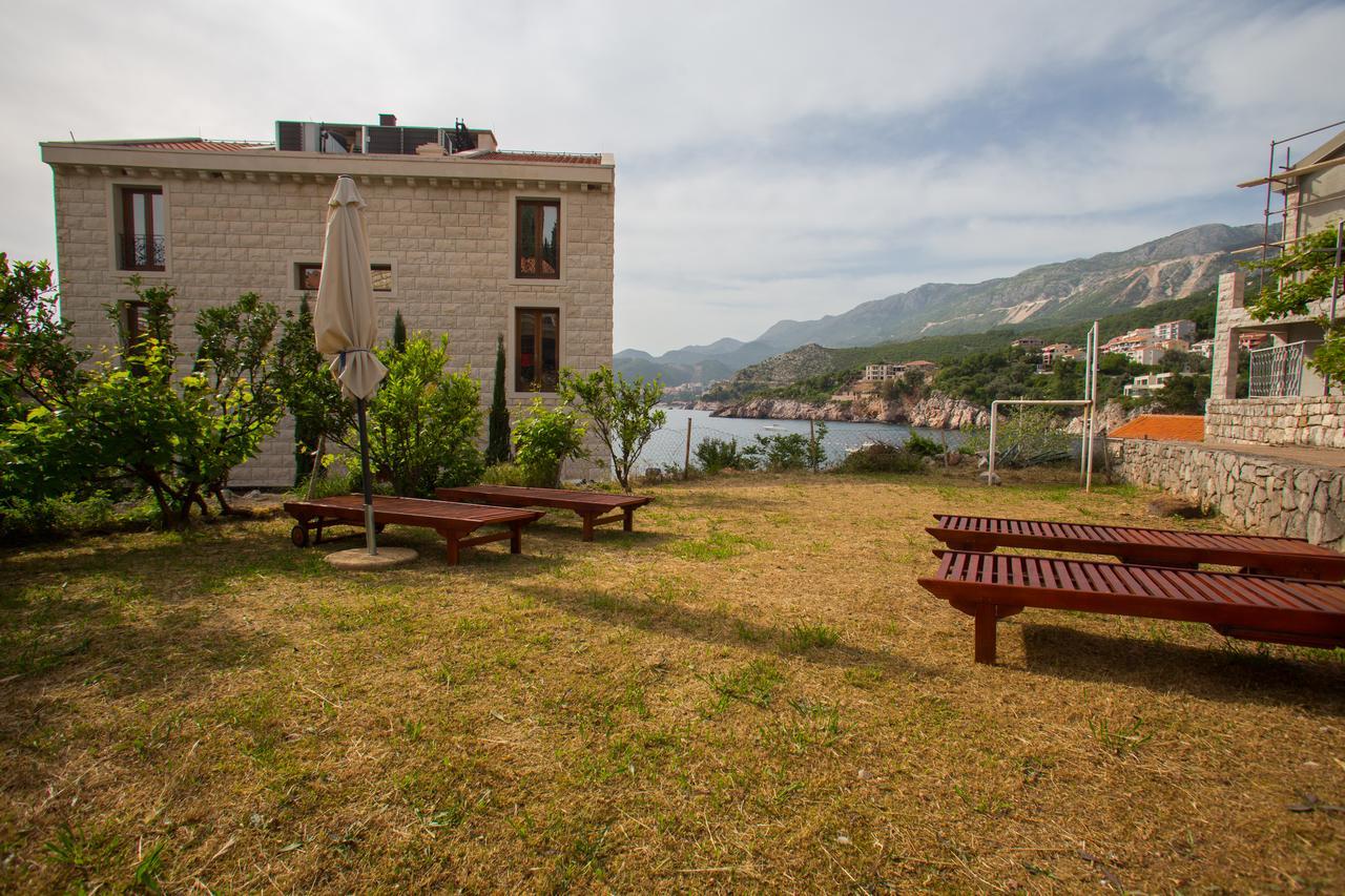 Apartments Varja Sveti Stefan Extérieur photo