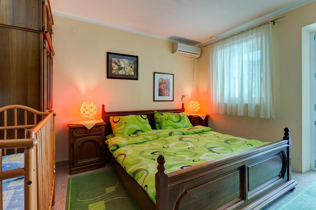 Apartments Varja Sveti Stefan Extérieur photo